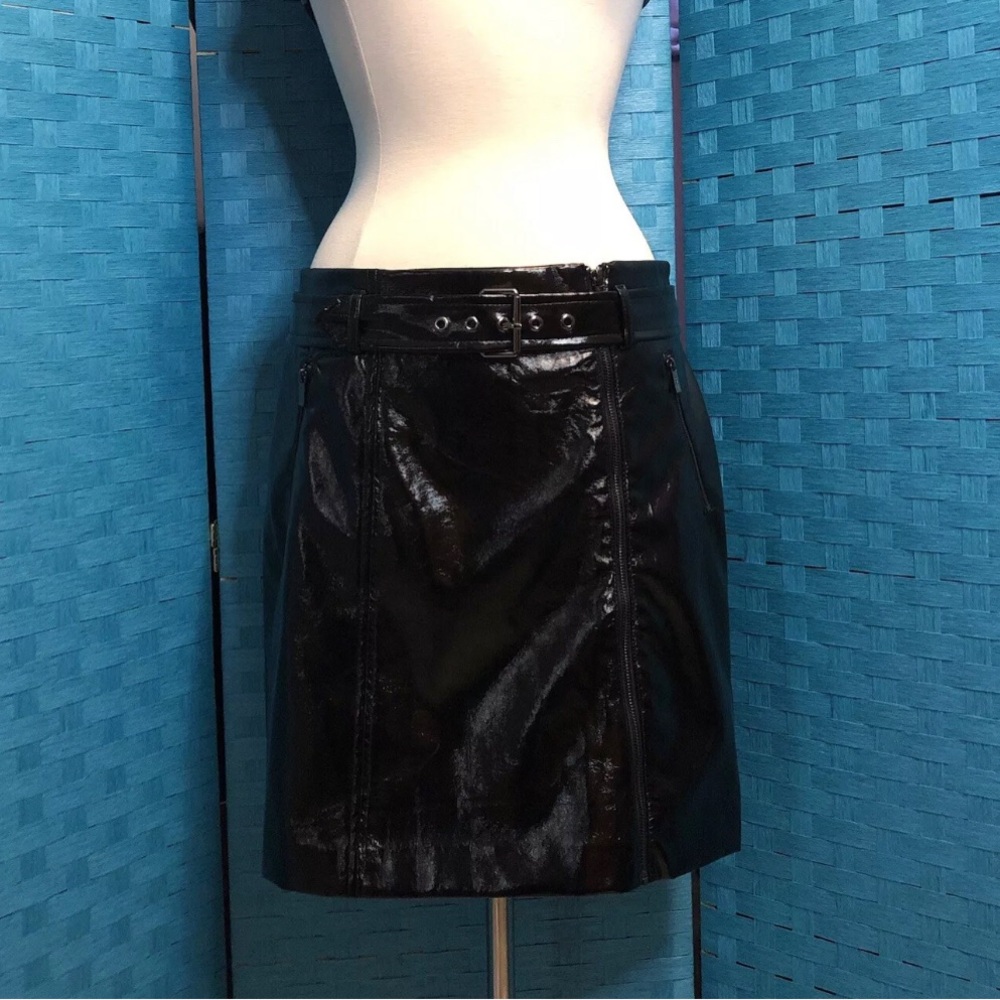 Karl Lagerfeld Faux Patent Leather Belted Mini Skirt Black New - Picture 14 of 14